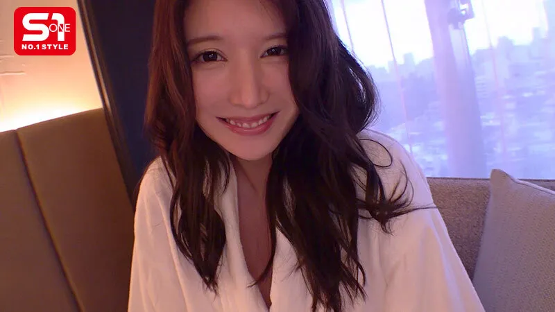 女優’凪ひかる’と’緊張’からの解放… 笑顔で気さくでしっかりエロい プライベートモードの凪ひかるが沢山詰まった 2人きりの生々ハメ撮りFUCKのエロ画像