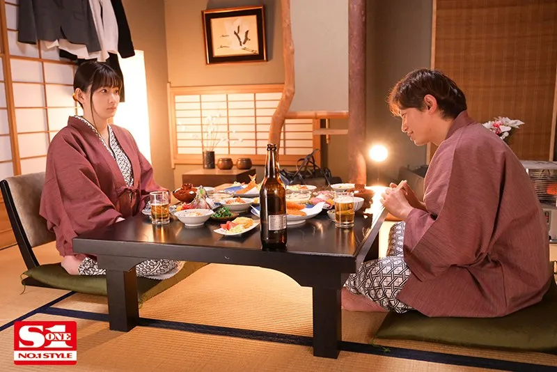 Jカップ美人上司がポツンと一軒宿で大嫌いなポンコツ部下と相部屋に… まさかの夜は立場逆転！絶倫チ●ポに一晩中「ひぃひぃ」イカされ続けるなんて… 鷲尾めいのエロ画像